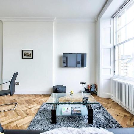 Guestready - Modern Home 5 Minutes Walk From Princes Street Edimburgo Esterno foto