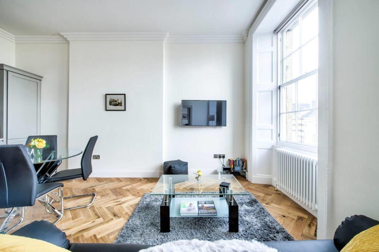 Guestready - Modern Home 5 Minutes Walk From Princes Street Edimburgo Esterno foto