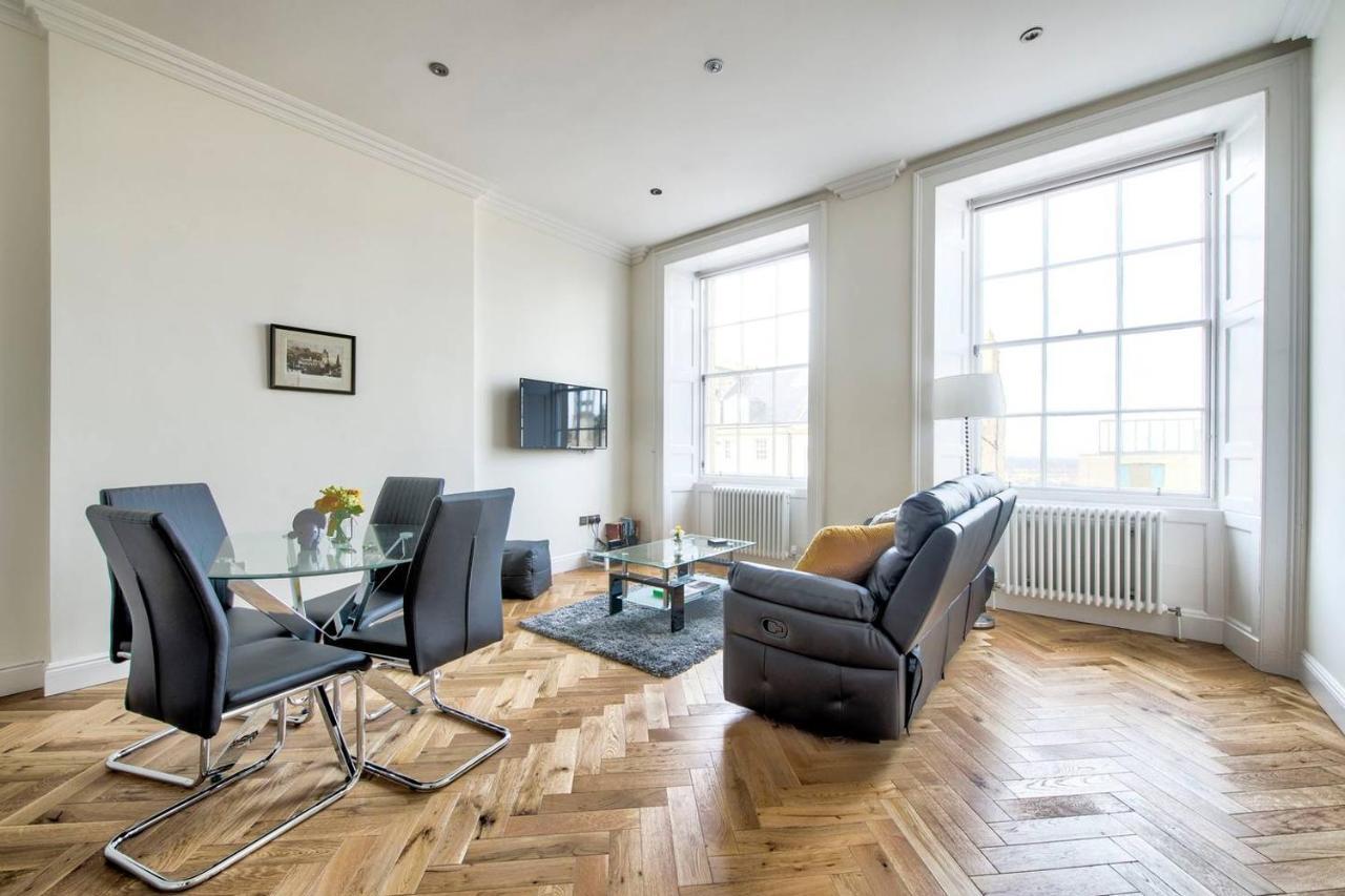 Guestready - Modern Home 5 Minutes Walk From Princes Street Edimburgo Esterno foto