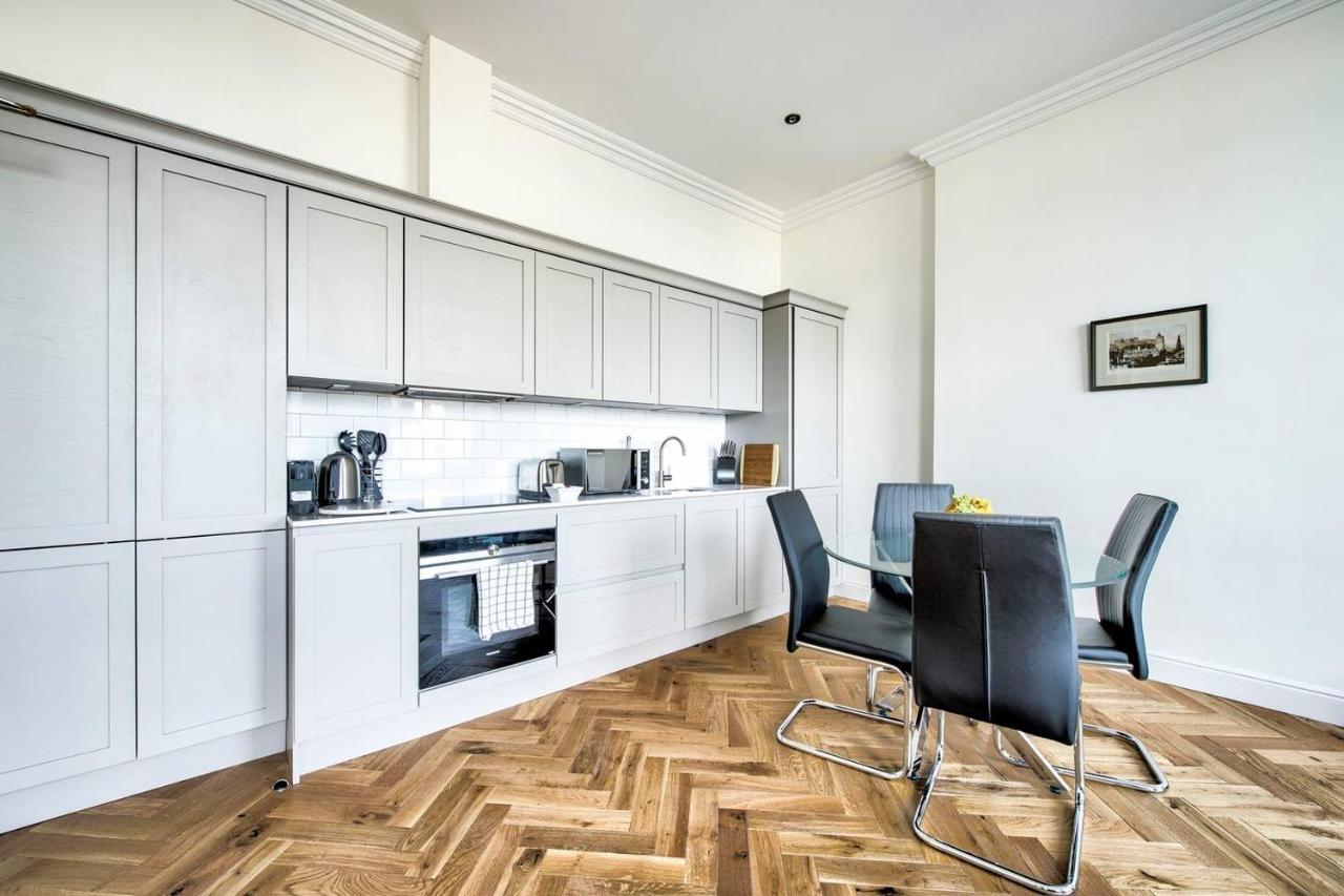 Guestready - Modern Home 5 Minutes Walk From Princes Street Edimburgo Esterno foto