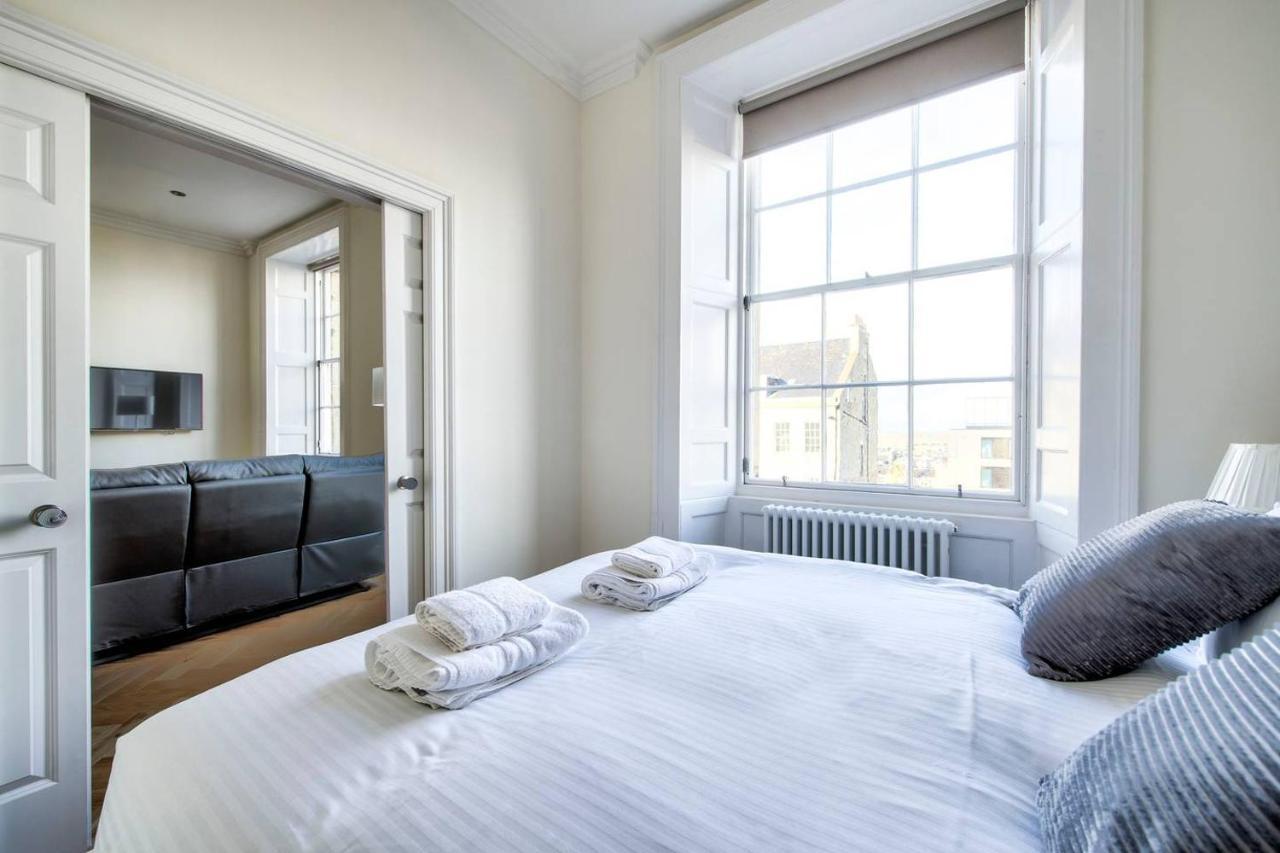 Guestready - Modern Home 5 Minutes Walk From Princes Street Edimburgo Esterno foto